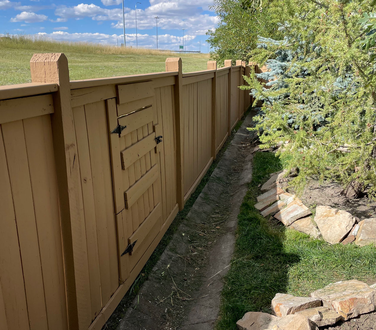 Full fence line restain